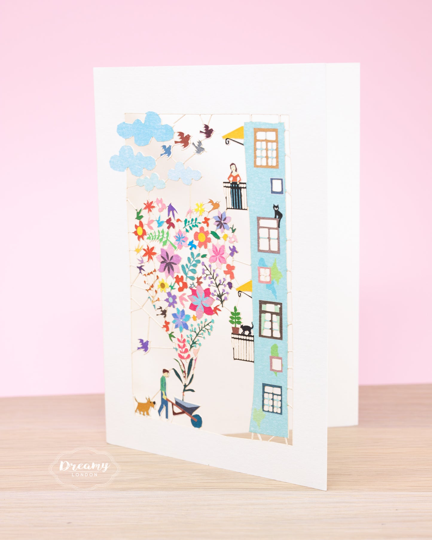 Greeting Card showing guy giving a heart-shaped bouquet of different flowers to wife, girlfriend, Bouquet Love Card for Her, Greeting Card for Wife, Girlfriend, Love Card for Her, Gift for Her - Made in England - Dreamy London