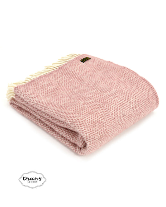 Folded Pink Wool Blanket - Pure Wool Blanket - dreamylondon